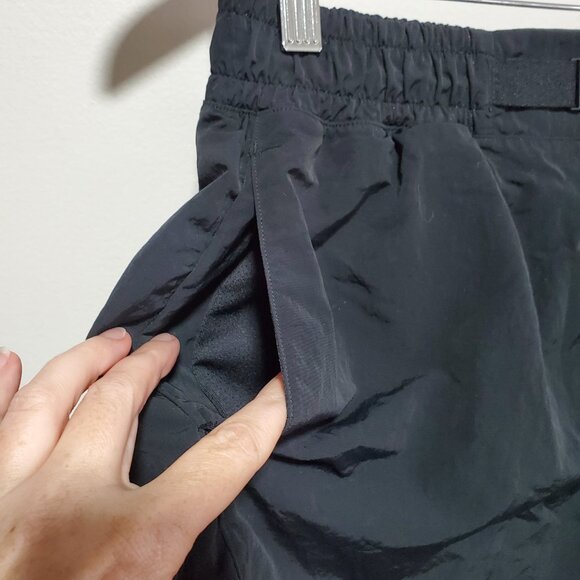 GYMSHARK Buckle Shorts Nylon Hi-Rise Unlined Gym Workout Black Womens Small x 2" - Picture 3 of 13